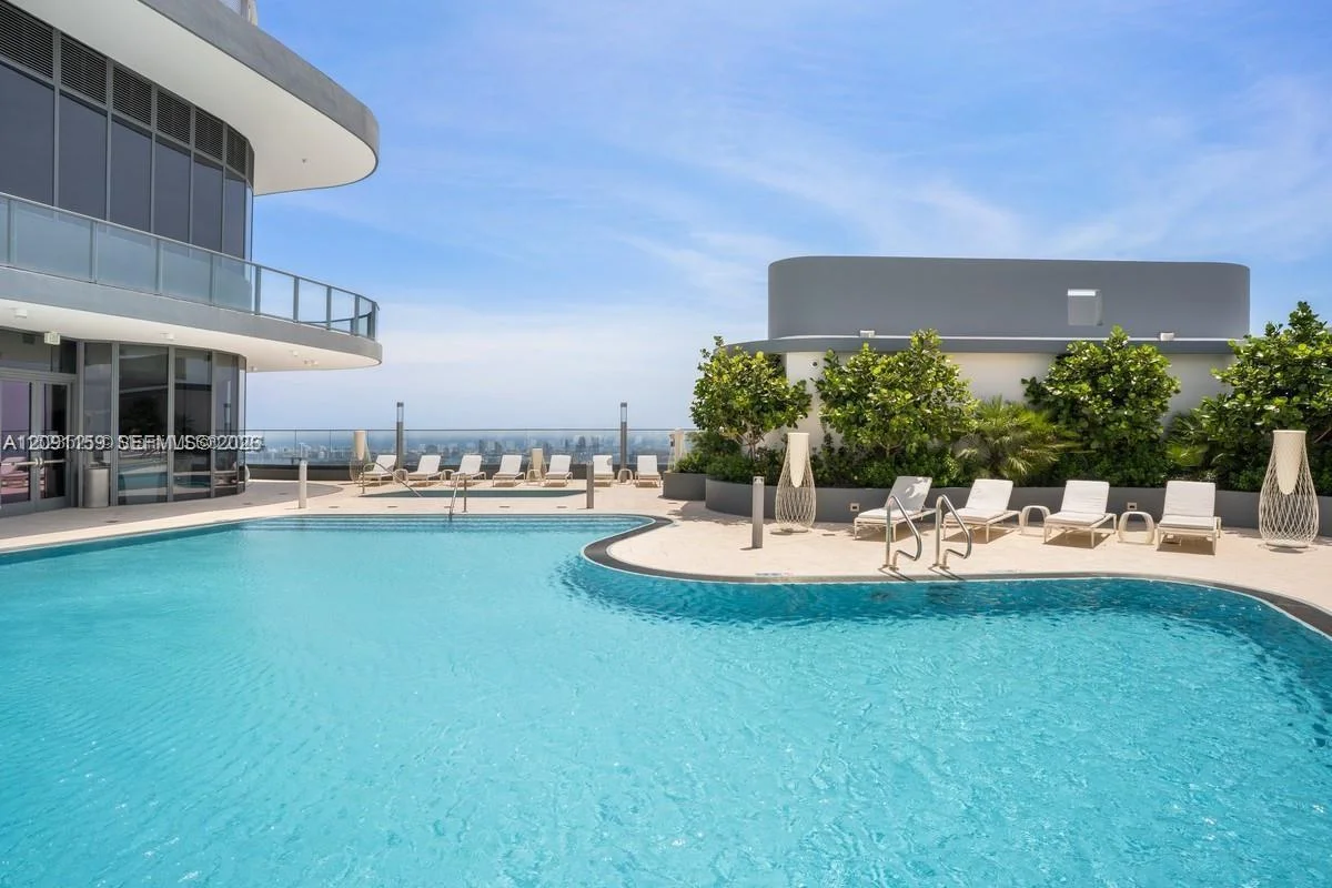 1000 Brickell Plz #4504, Miami: photo 1 of 28