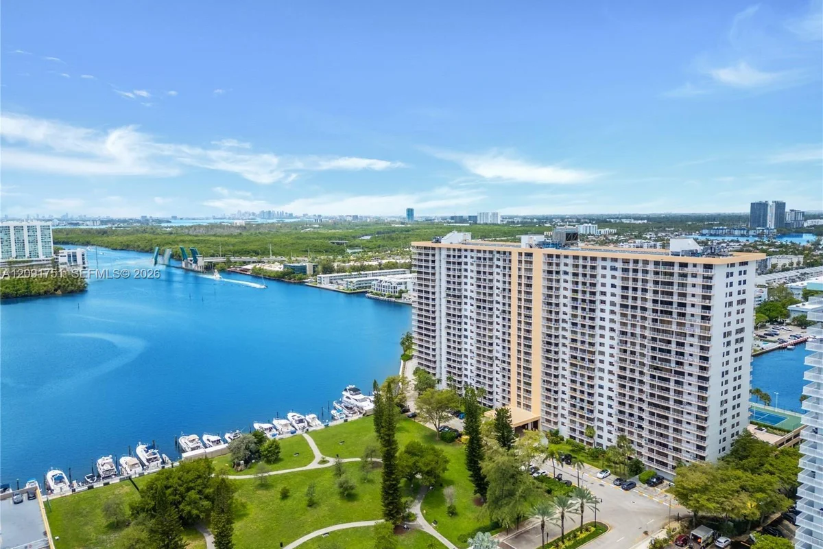 290 174th St #611, Sunny Isles Beach: photo 1 of 42