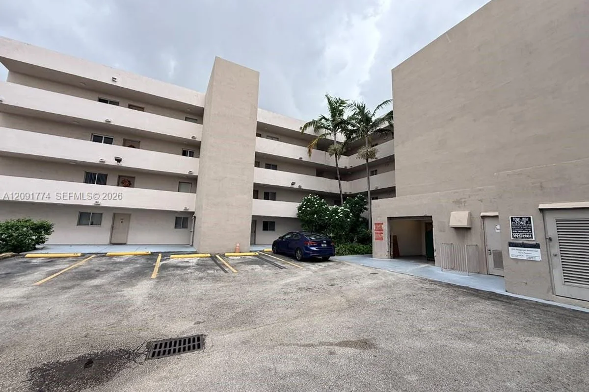 6091 W 22nd Ct #407, Hialeah: photo 1 of 19