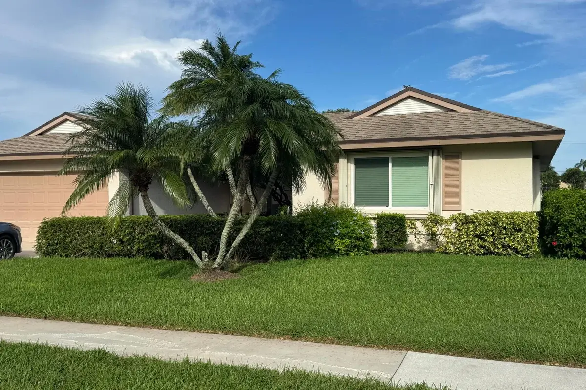 10548 Greentrail Dr S, Boynton Beach: photo 1 of 29