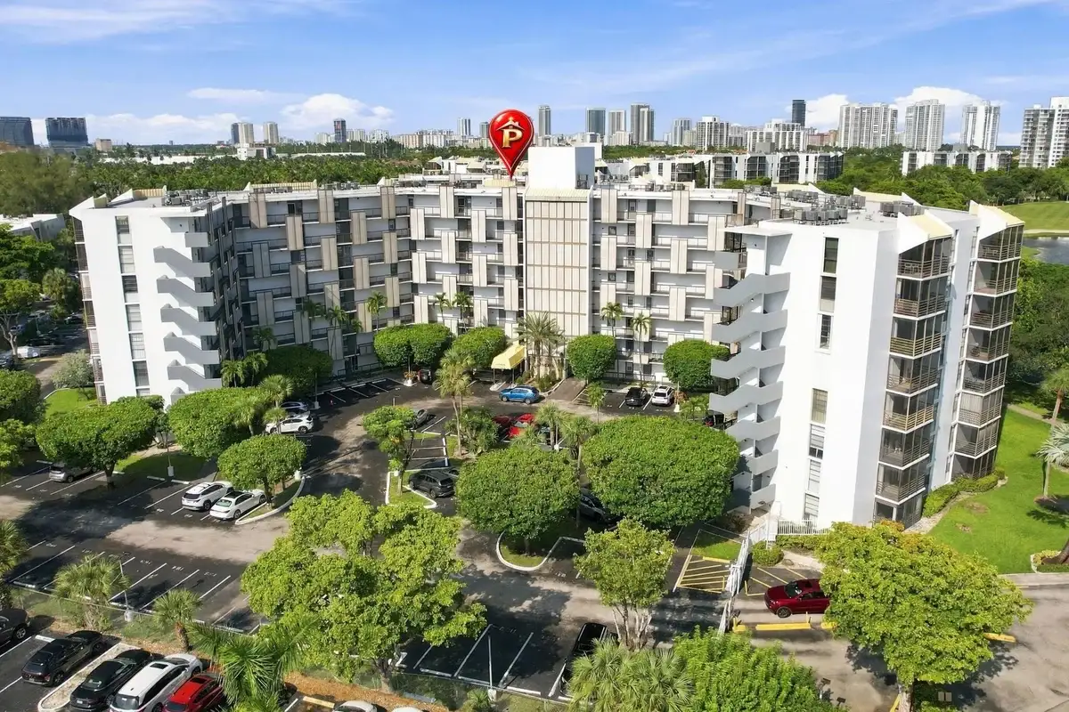 20400 W Country Club Dr #609, Aventura: photo 1 of 30
