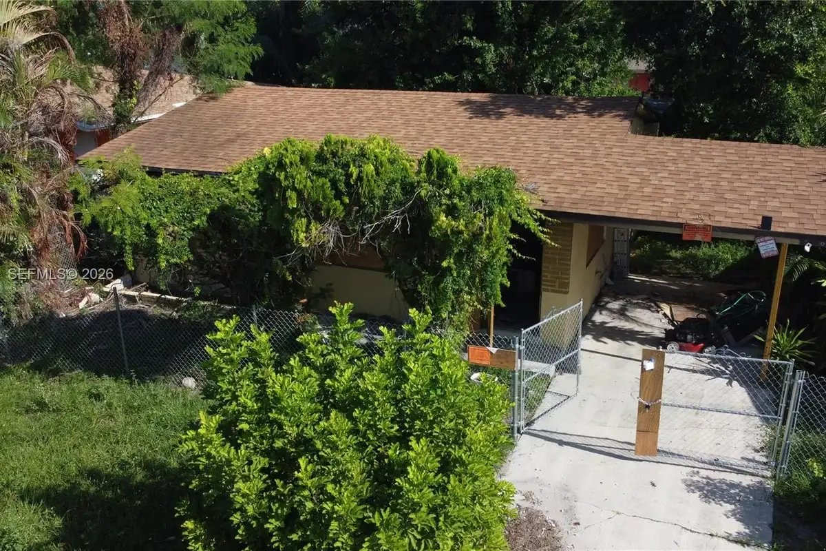 5205 Wiley St, Hollywood: photo 1 of 14