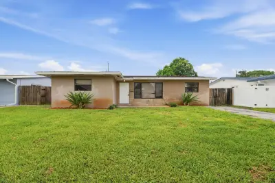 6540 Grant Ct, Hollywood: photo 1 of 30