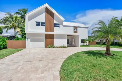 303 SW 14th Pl, Boca Raton: photo 1 of 38