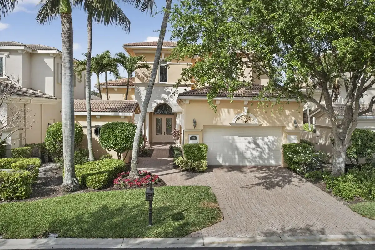 142 Viera Dr, Palm Beach Gardens: photo 1 of 101