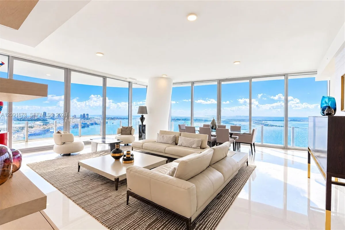 300 Biscayne Blvd Way #4701E, Miami: photo 1 of 53