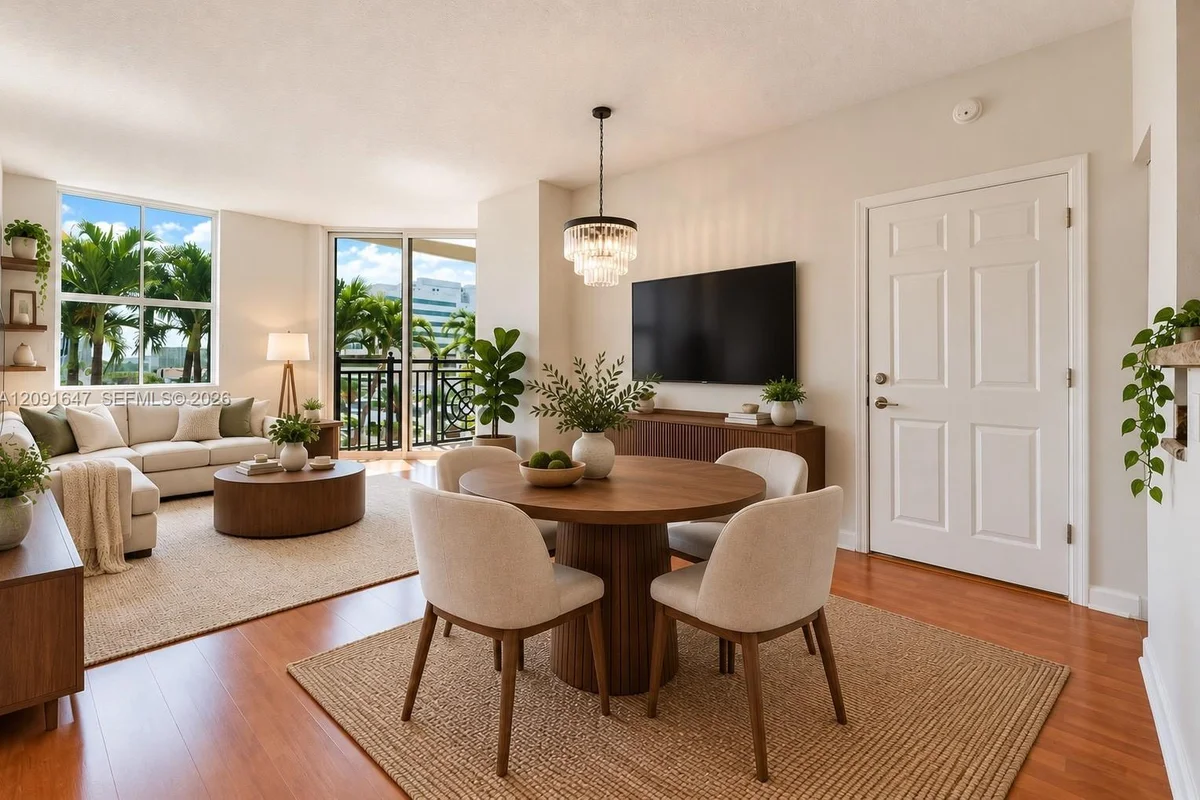 357 Almeria Ave #606, Coral Gables: photo 1 of 29