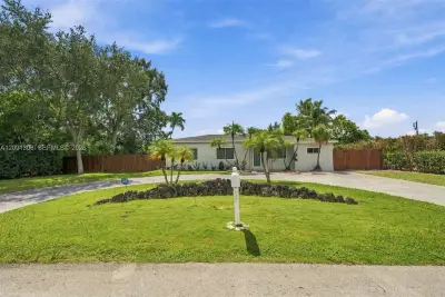 7120 SW 58th St, Miami: photo 1 of 44
