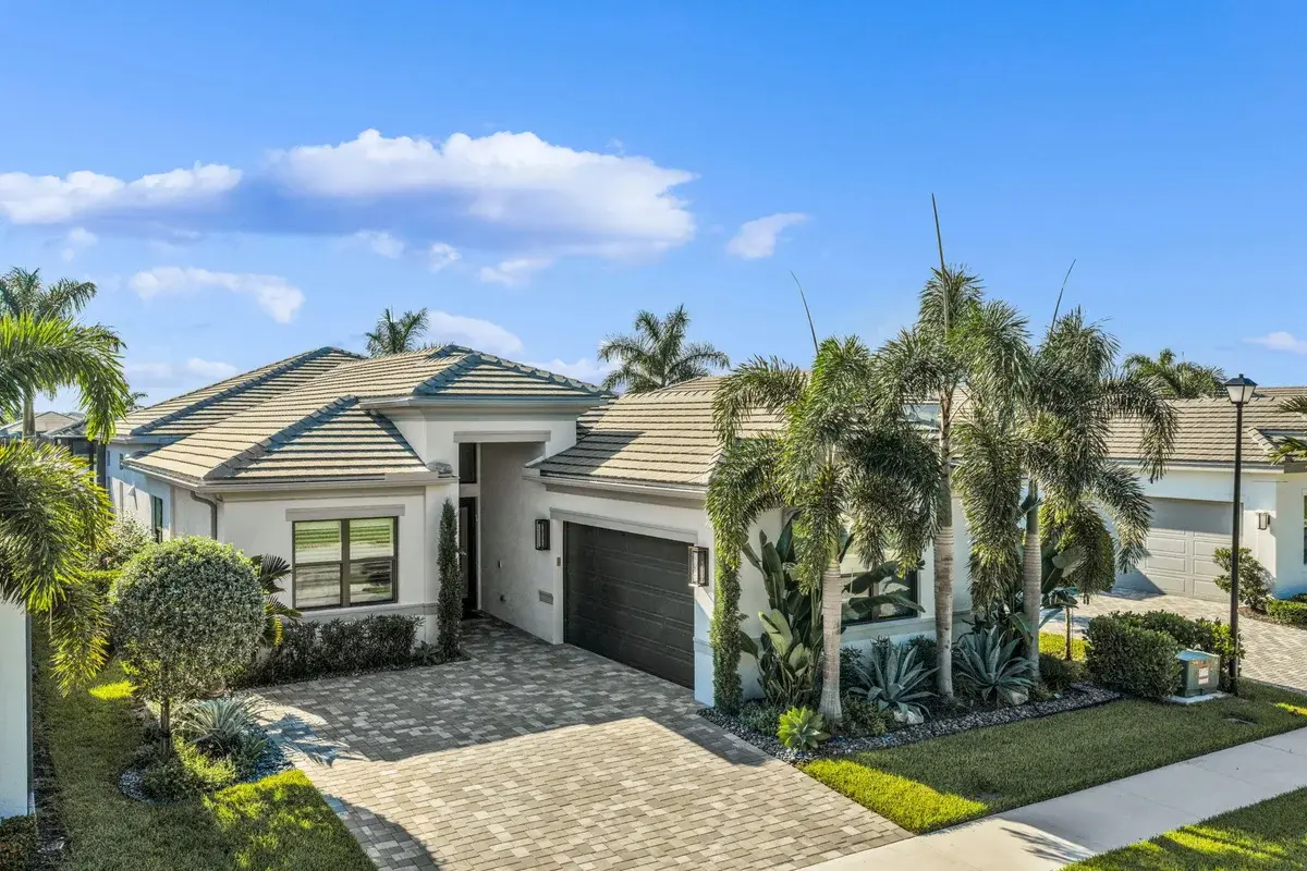 9266 Mountain Pine Grove, Boynton Beach: photo 1 of 87