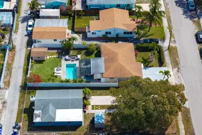 1935 Arthur St, Hollywood: photo 1 of 22