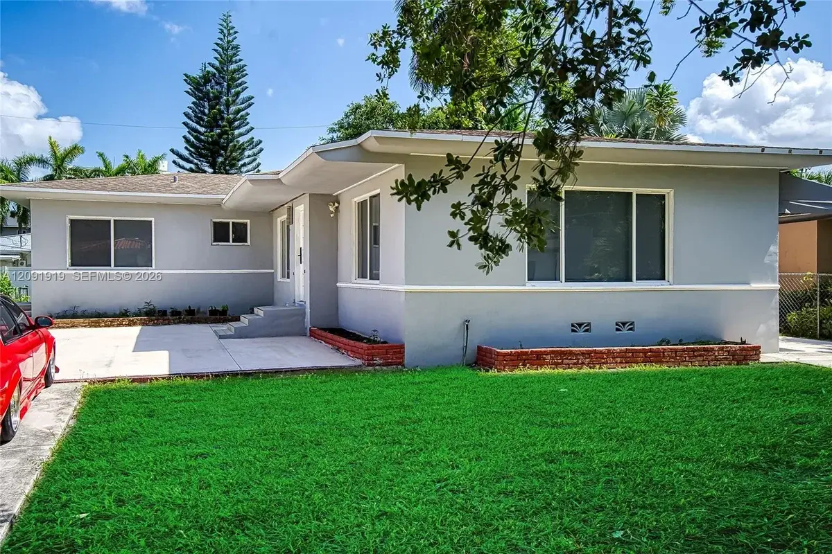1600 NE 110th Ter, Miami: photo 1 of 41