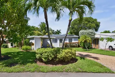 201 NE 16th Ct, Fort Lauderdale: photo 1 of 52