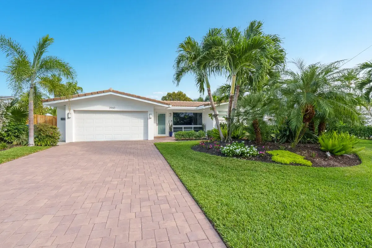 3960 NE 16th Ave, Oakland Park: photo 1 of 46
