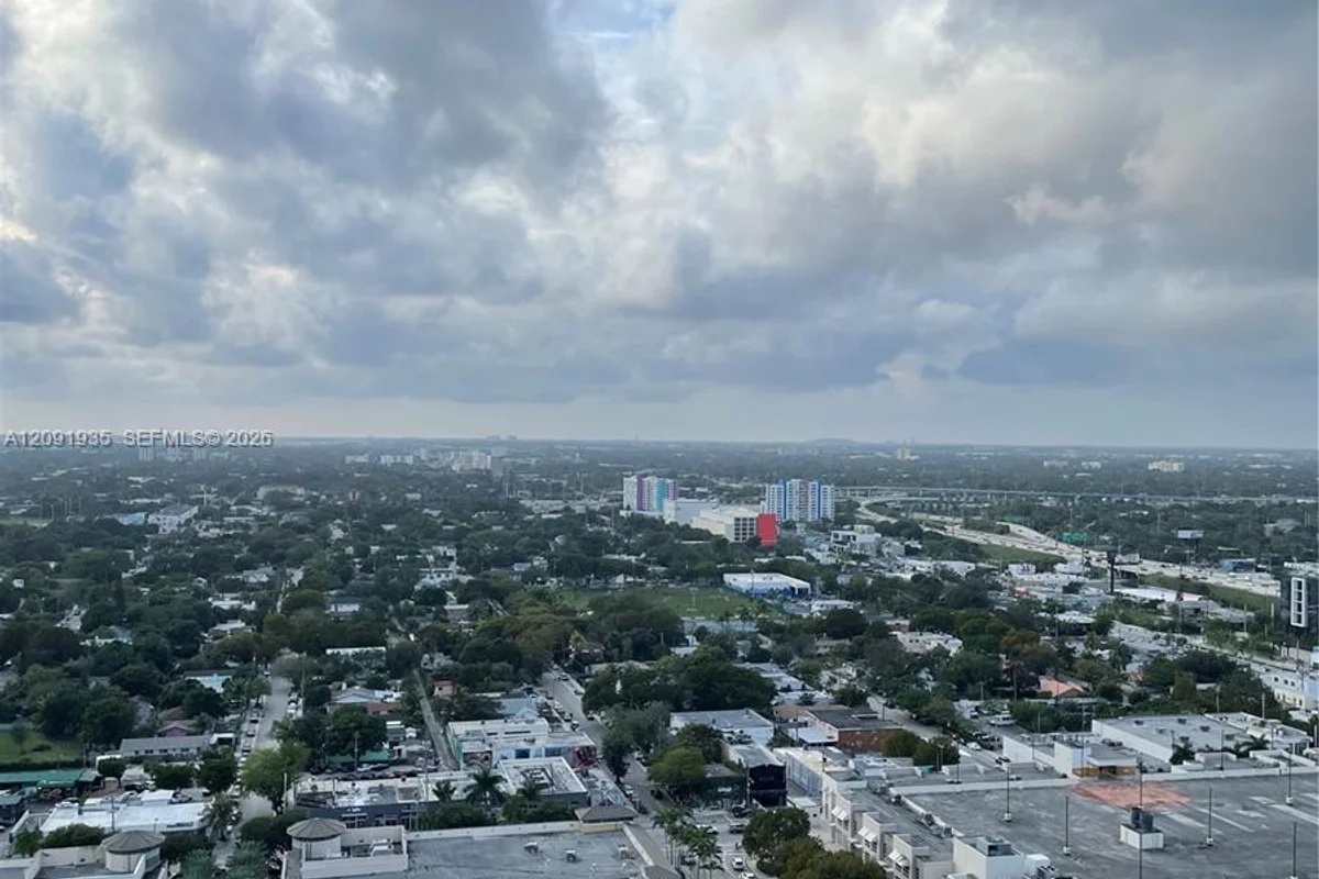 3301 NE 1st Ave #H2501, Miami: photo 1 of 28