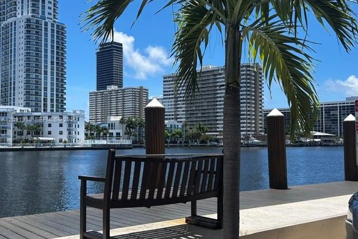111 Golden Isles Dr #F7, Hallandale Beach: photo 1 of 14