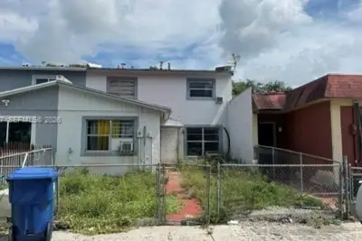 20686 NW 38th Ave, Miami Gardens: photo 1 of 2