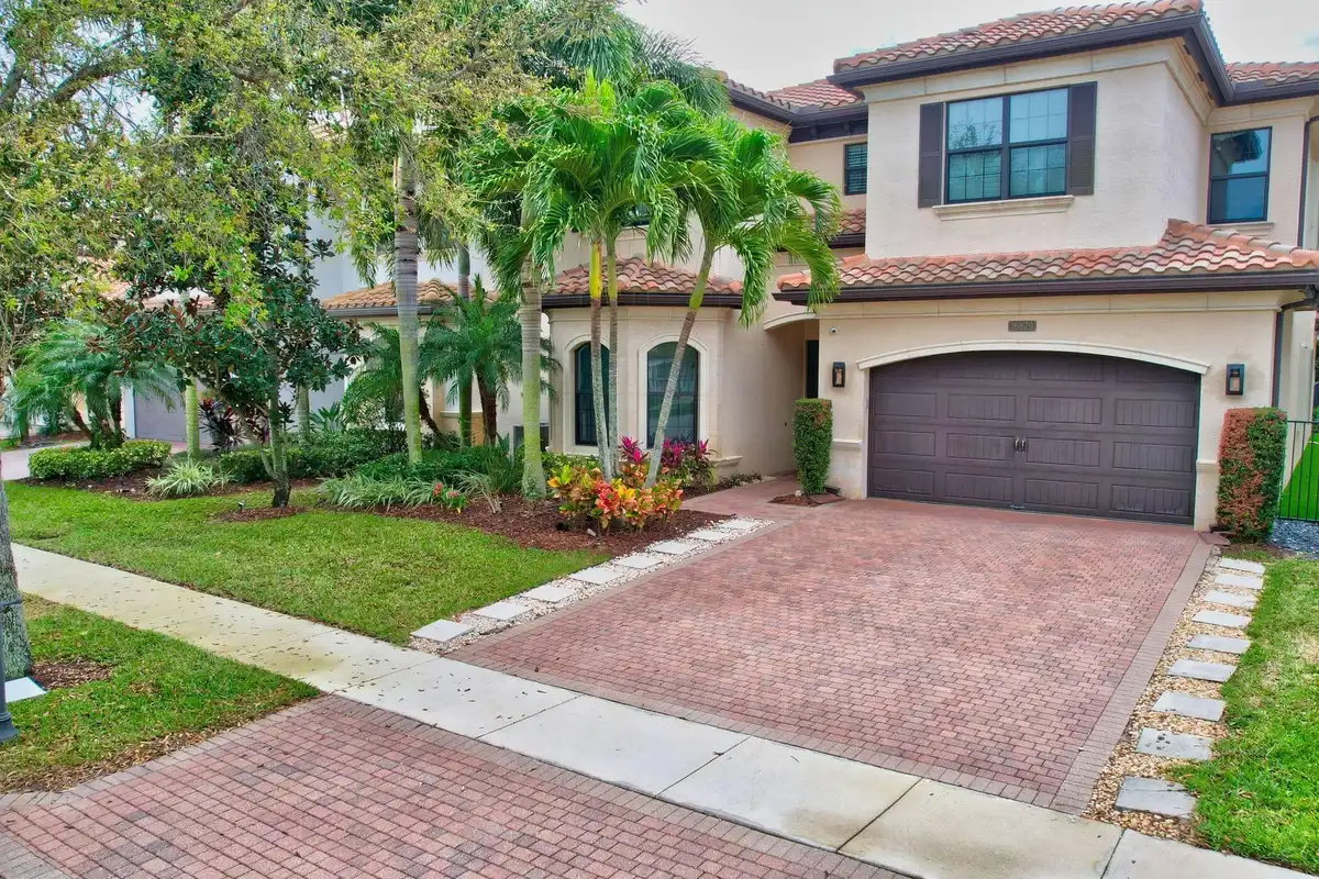 16879 Bridge Crossing Cir, Delray Beach: photo 1 of 101