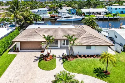 1525 SE 6th St, Deerfield Beach: photo 1 of 65