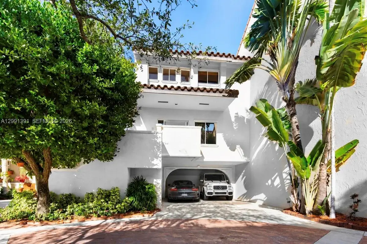 2000 S Bayshore Dr #58, Miami: photo 1 of 40