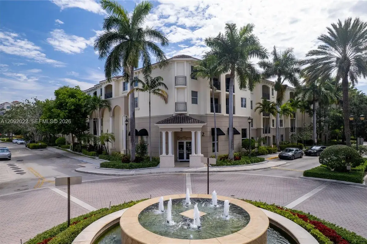 2 Renaissance Way #305, Boynton Beach: photo 1 of 30