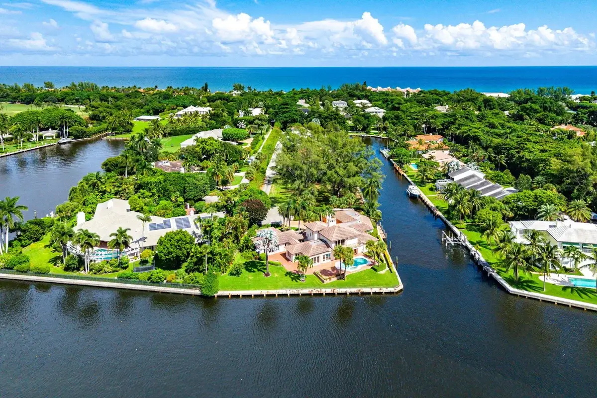 11 Hidden Harbour Dr, Gulf Stream: photo 1 of 23