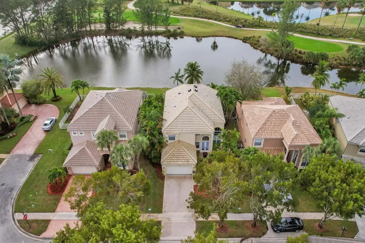 2111 Reston Cir, Royal Palm Beach: photo 1 of 41