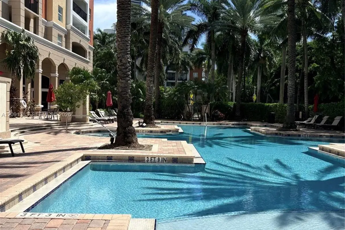 17150 N Bay Rd #2121, Sunny Isles Beach: photo 1 of 34