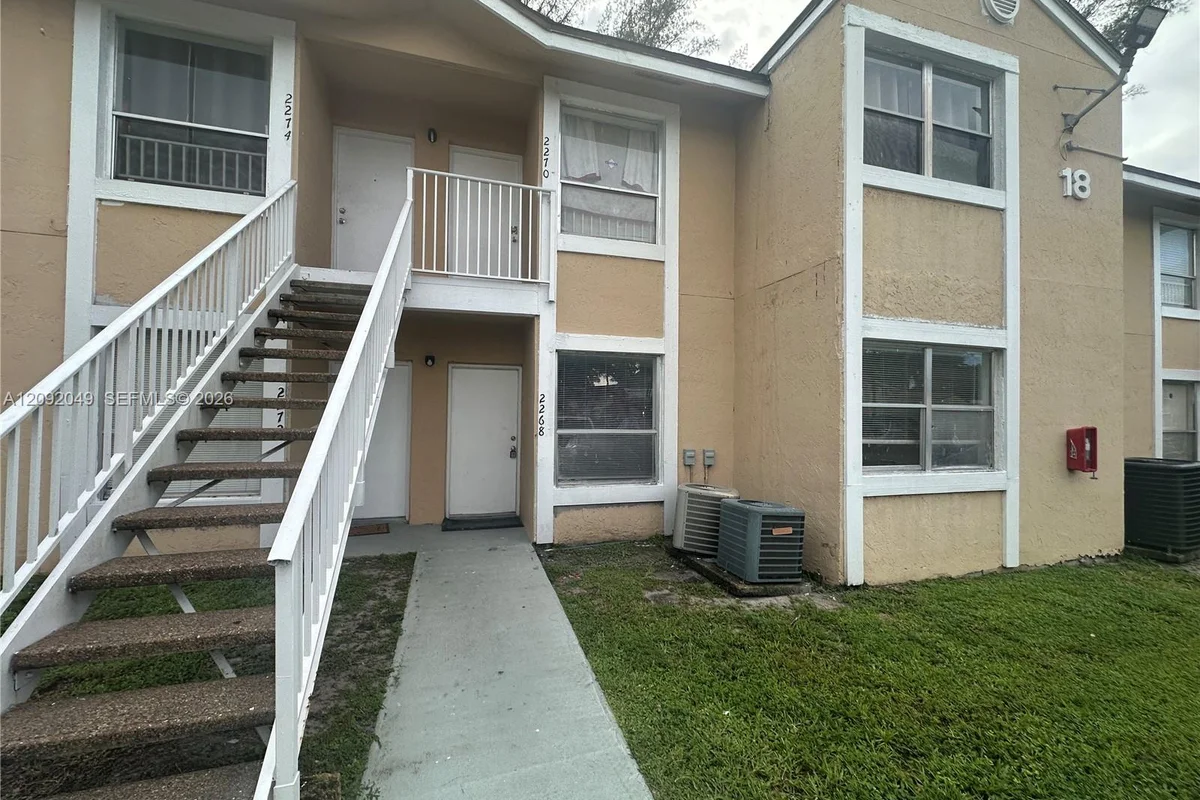 2268 SW 81st Ave, Miramar: photo 1 of 12