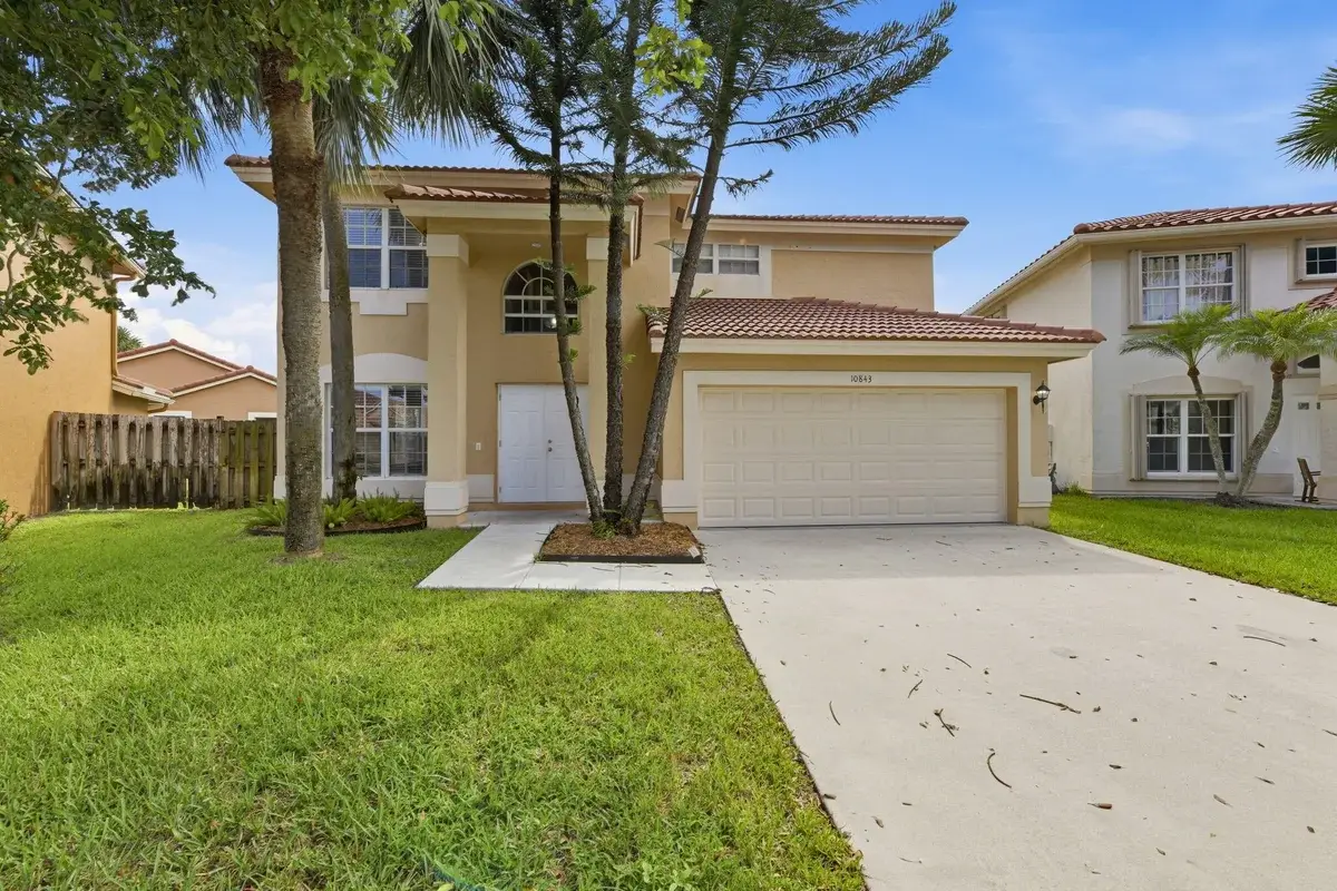 10843 Buttonwood Lake Dr, Boca Raton: photo 1 of 37