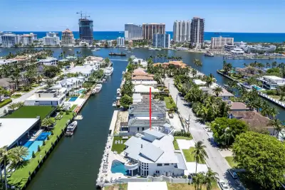 2523 Castilla Isle, Fort Lauderdale: photo 1 of 46