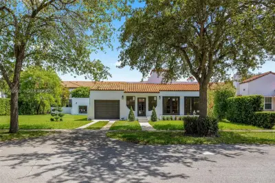 434 Aragon Ave, Coral Gables: photo 1 of 50