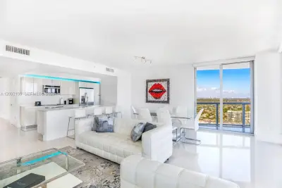 2600 E Hallandale Beach Blvd #T2902, Hallandale Beach: photo 1 of 36