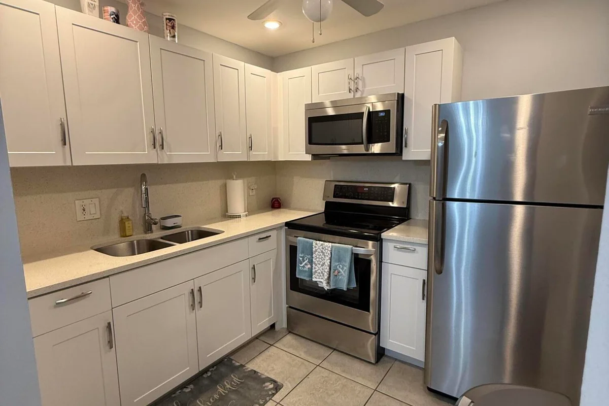 200 Village Green E #218, Palm Springs: photo 1 of 16