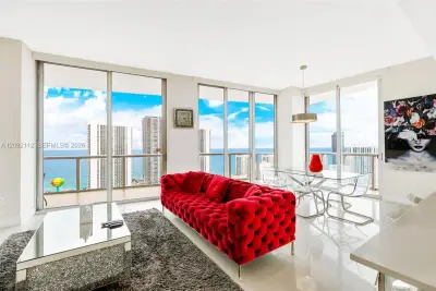 2600 E Hallandale Beach Blvd #T3301, Hallandale Beach: photo 1 of 40