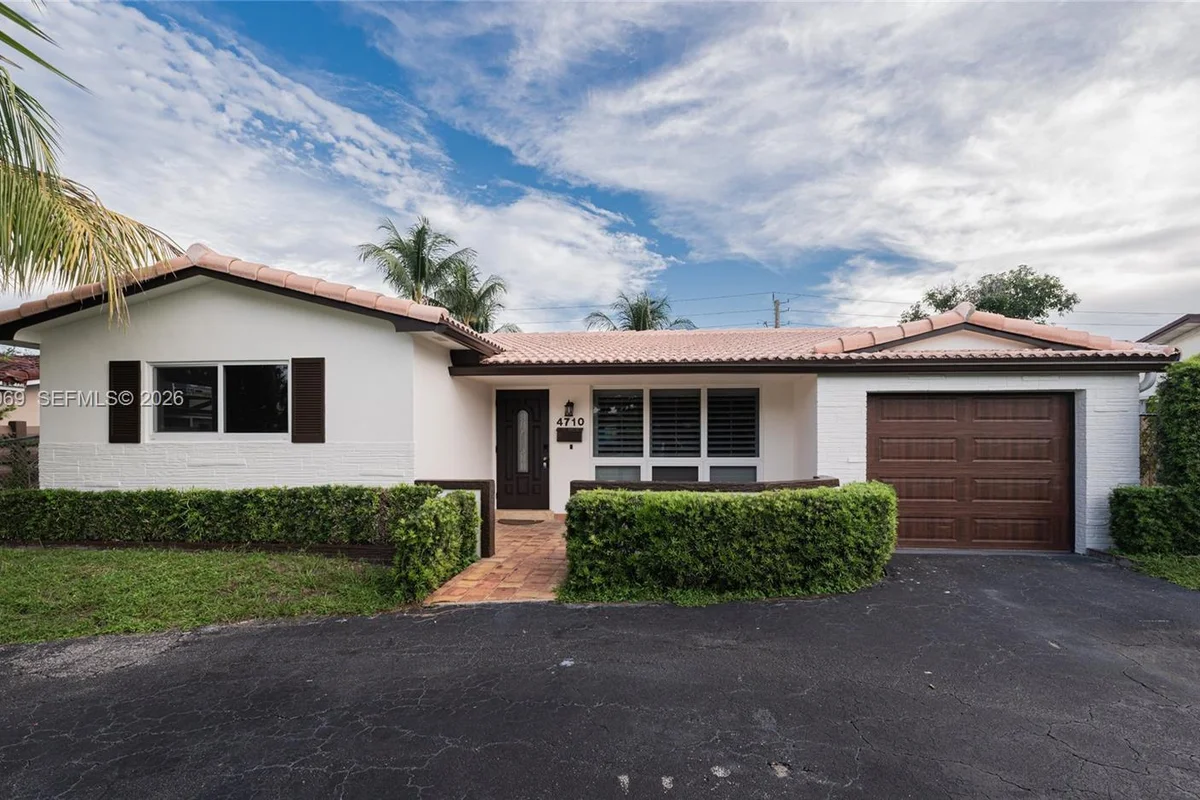 4710 W Park Rd, Hollywood: photo 1 of 56