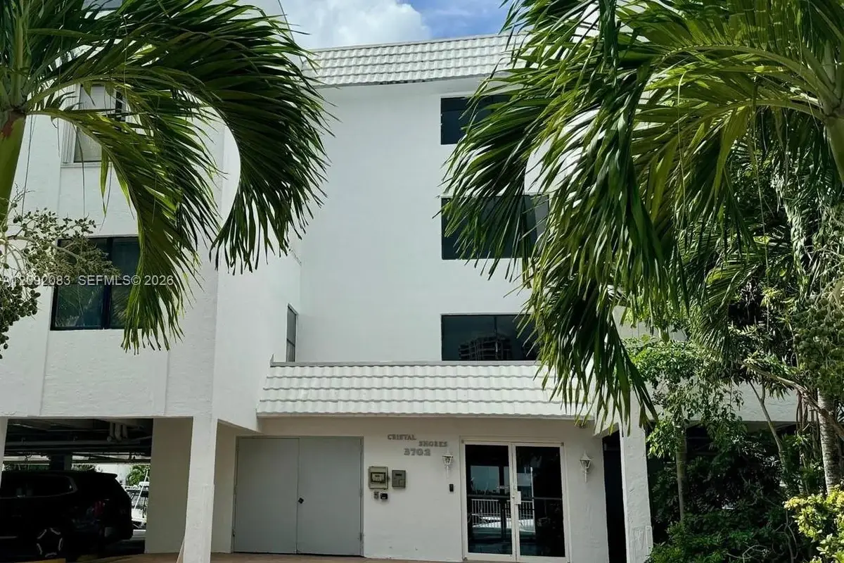 3702 NE 171st St #6, North Miami Beach: photo 1 of 29