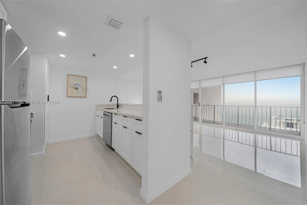 7601 E Treasure Dr #2321, North Bay Village: photo 1 of 55
