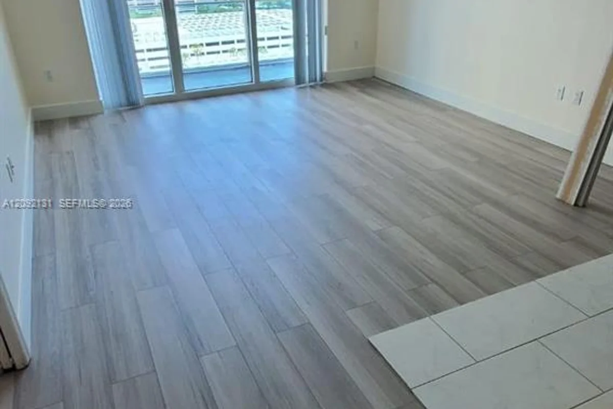 950 Brickell Bay Dr #1708, Miami: photo 1 of 15