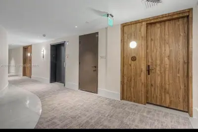 2200 Brickell Ave #405, Miami: photo 1 of 31
