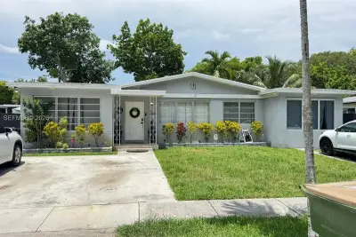 13260 NE Miami Ct, North Miami: photo 1 of 38