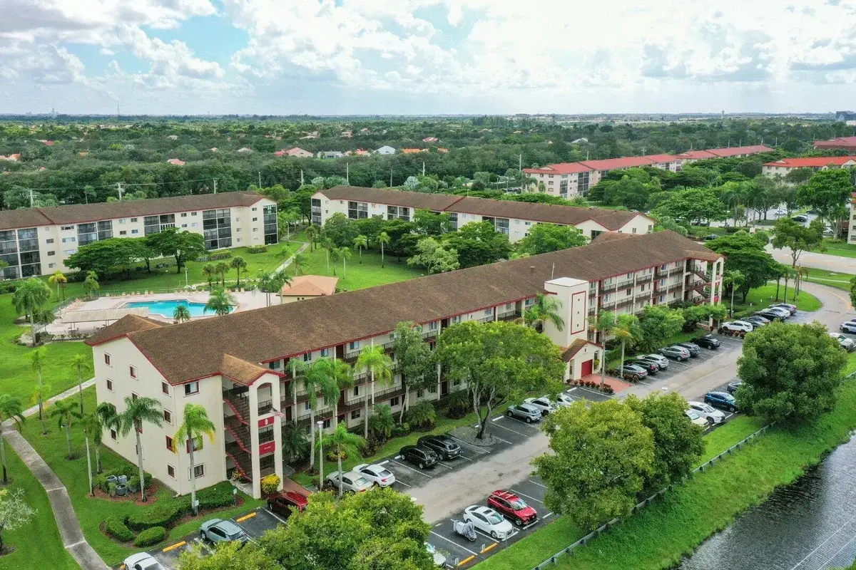 12750 SW 15th St #309D, Pembroke Pines: photo 1 of 32