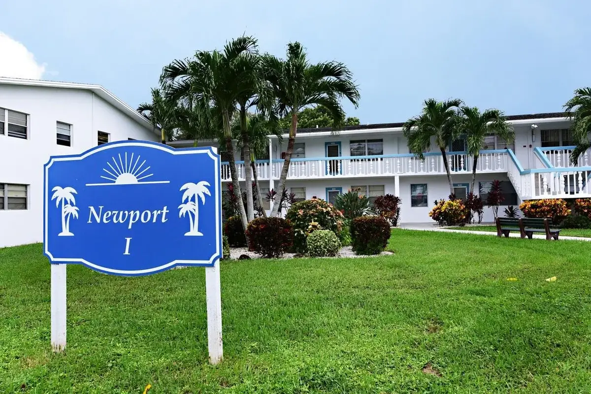 141 Newport I, Deerfield Beach: photo 1 of 17