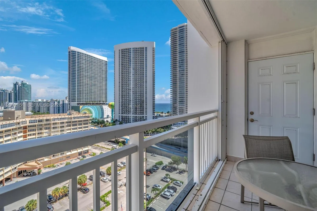 1849 S Ocean Dr #PH3, Hallandale Beach: photo 1 of 30
