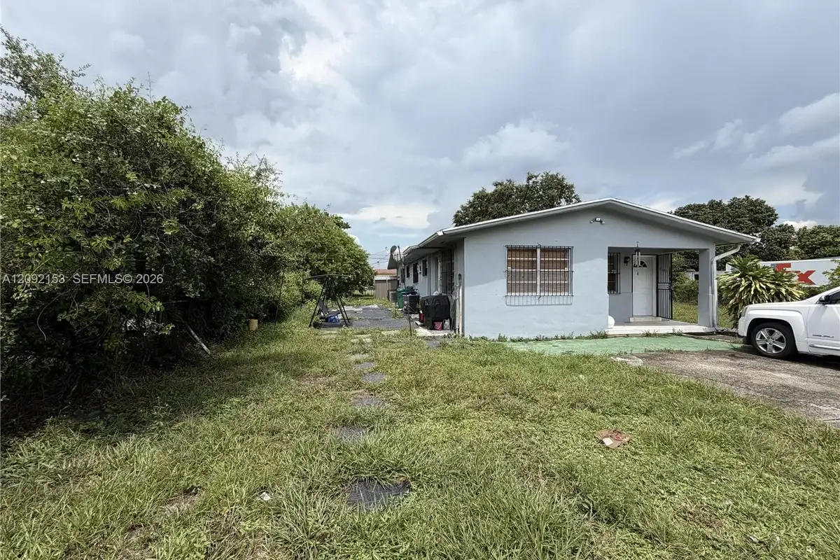 Home in Miami: photo 1 of 29
