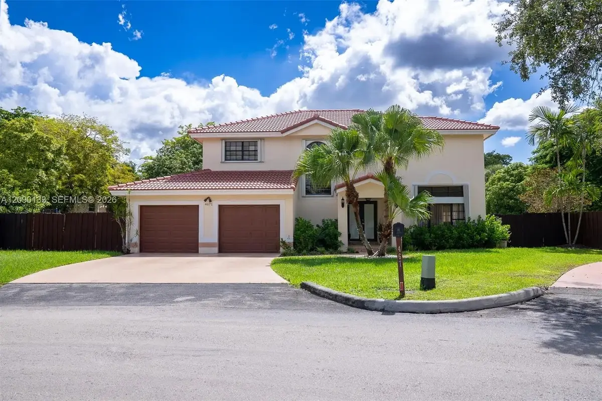 4671 SW 155th Pl, Miami: photo 1 of 20