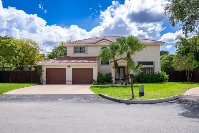 4671 SW 155th Pl, Miami: photo 1 of 20