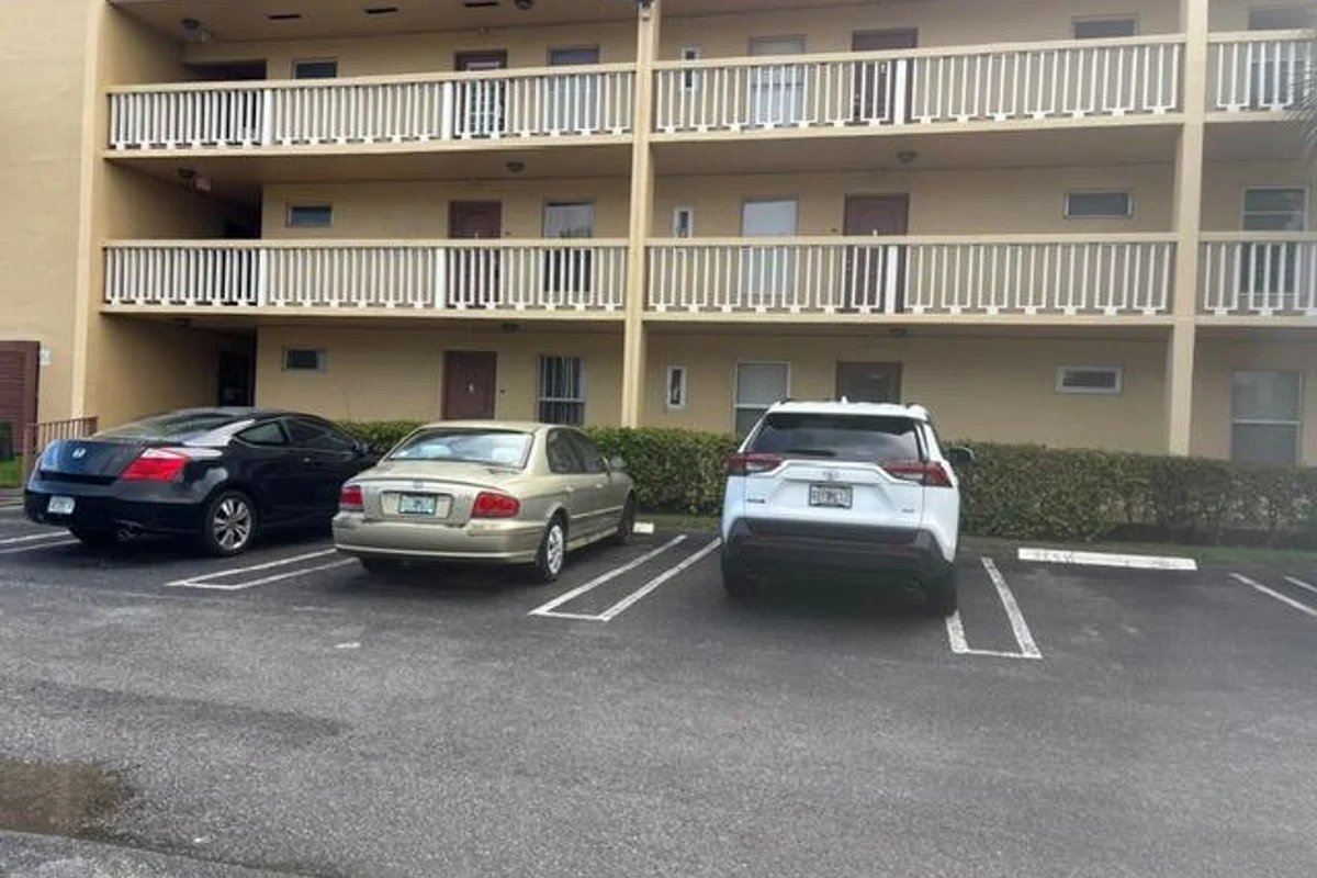 6150 NW 62nd St #108, Tamarac: photo 1 of 7
