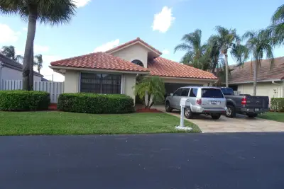 173 Executive Cir, Boynton Beach: photo 1 of 38