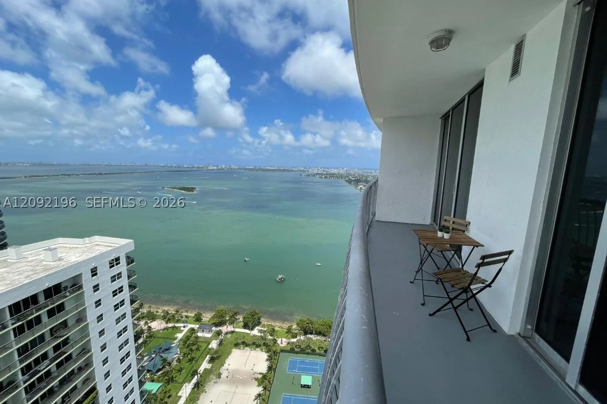 1750 N Bayshore Dr #4305, Miami: photo 1 of 33