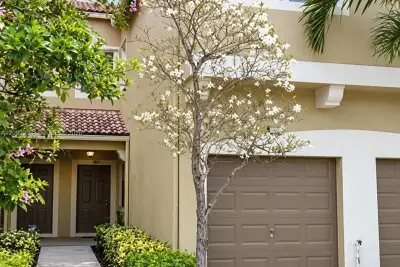 13147 SW 42nd St #6103, Miramar: photo 1 of 11